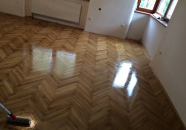 Renovace dřevěných podlah a parket  