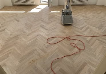 Renovace dřevěných podlah a parket  