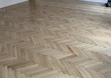 Renovace dřevěných podlah a parket  