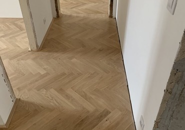 Renovace dřevěných podlah a parket  